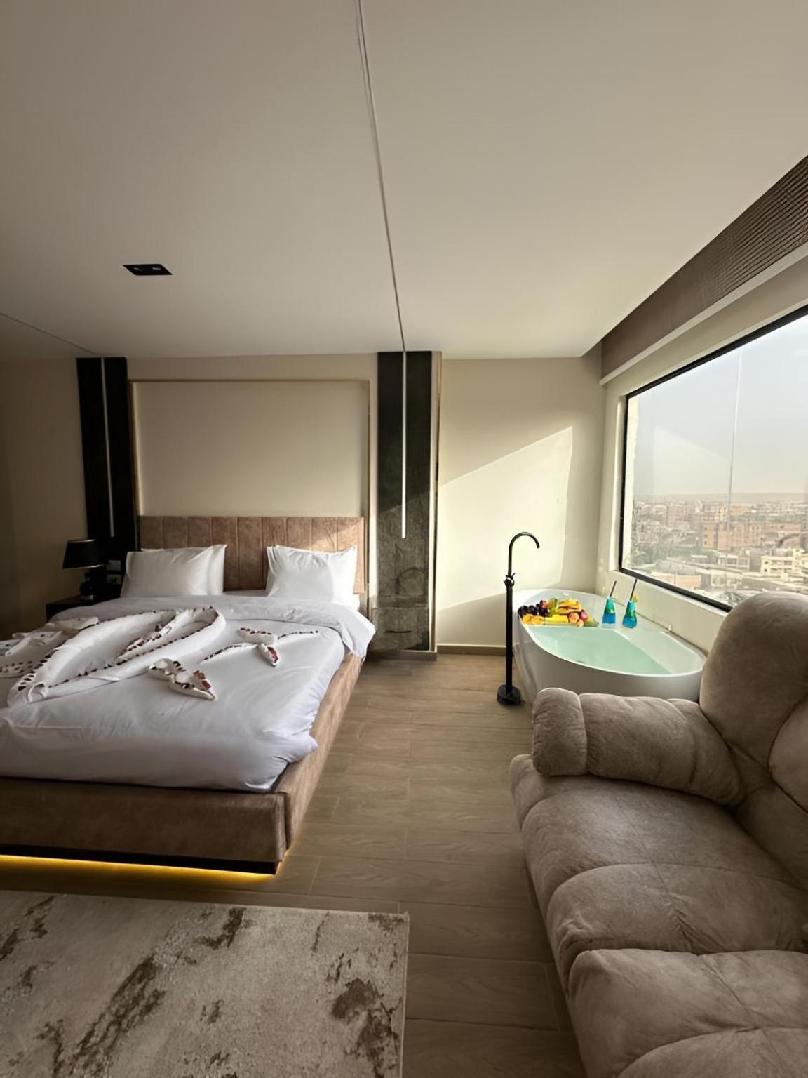 Hotel Golden Pyramids Of The Middle East 3*