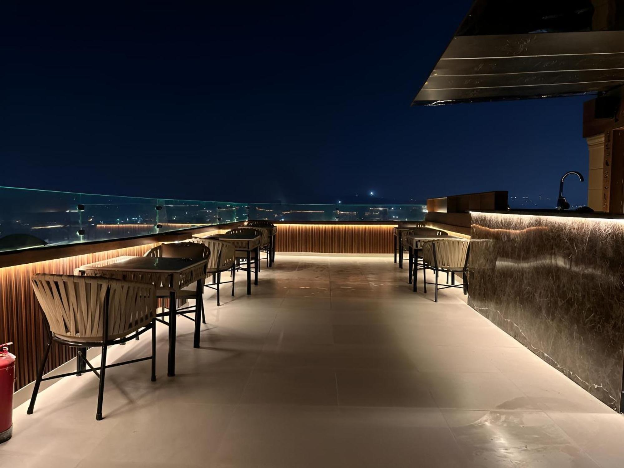 Hotel Golden Pyramids Of The Middle East 3*