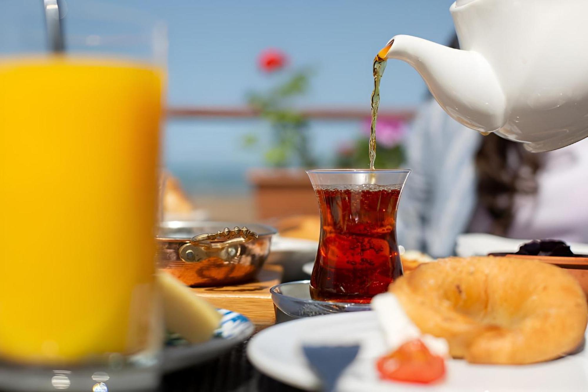 Golden Pyramids Of The Middle East Hotel 3*