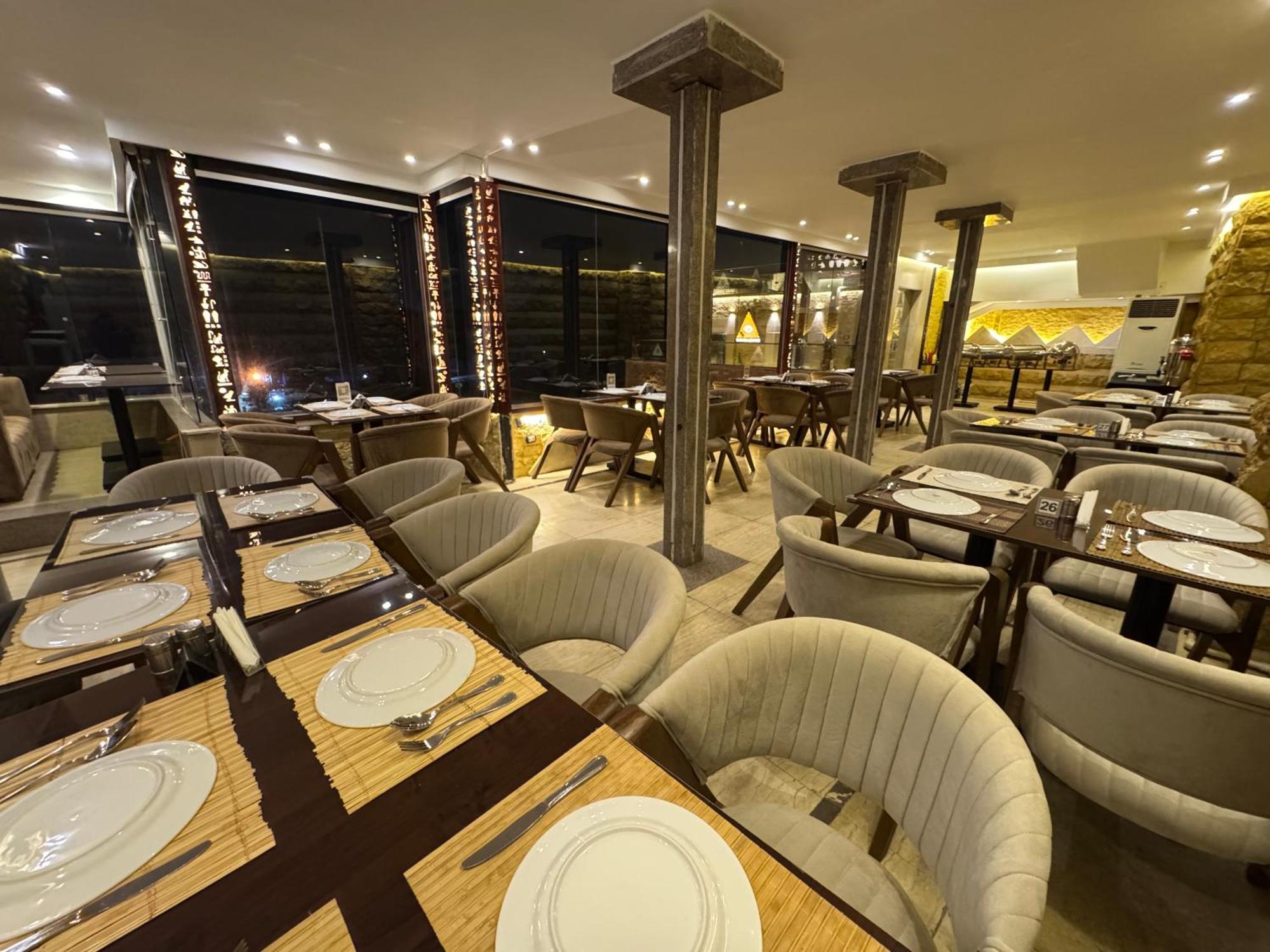 Sahara Pyramids Inn Kafrat al Jabal