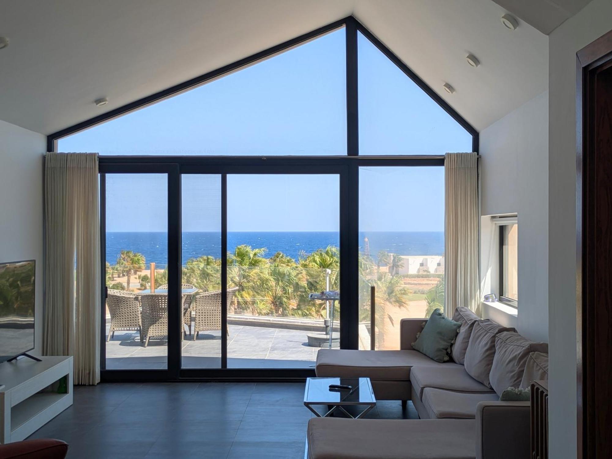 Sea & Golf Views 2br With Free & Pool Access *