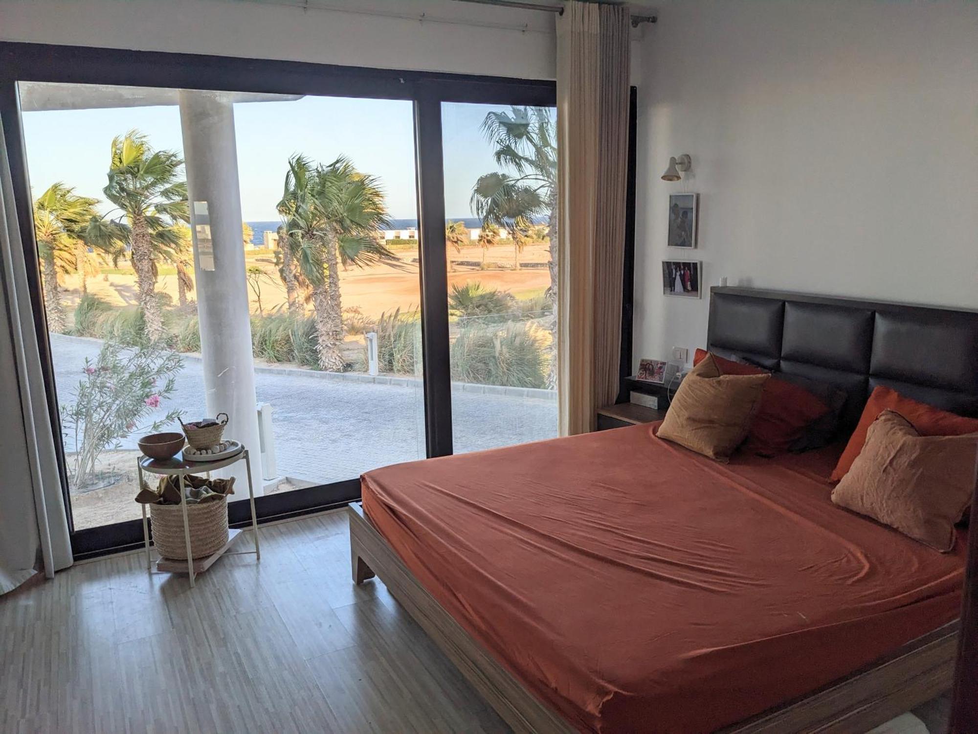 Sea & Golf Views 2br With Free & Pool Access Villa Hurghada