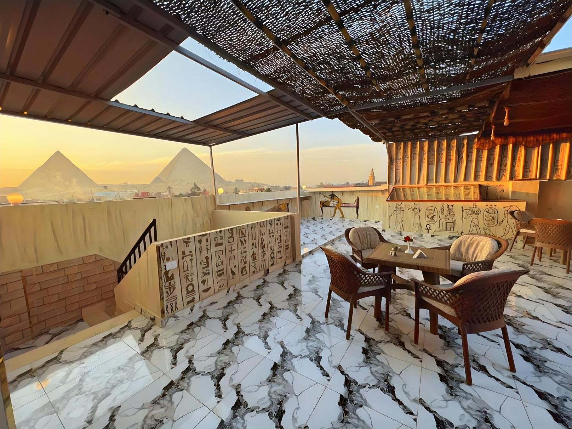 Hotel Pharaohs Pyramids Crypt Kairo