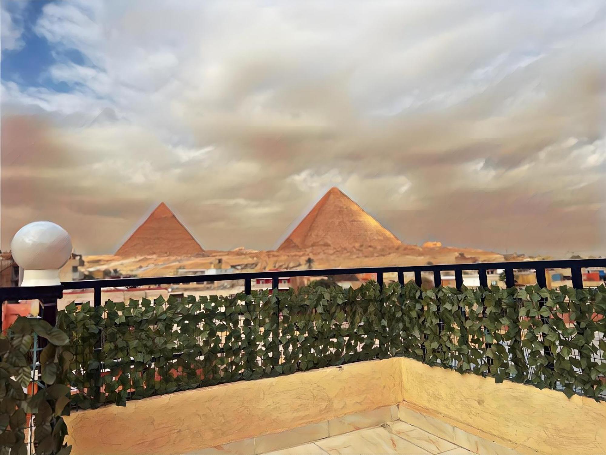 Pharaohs Pyramids Crypt 5* Kairo