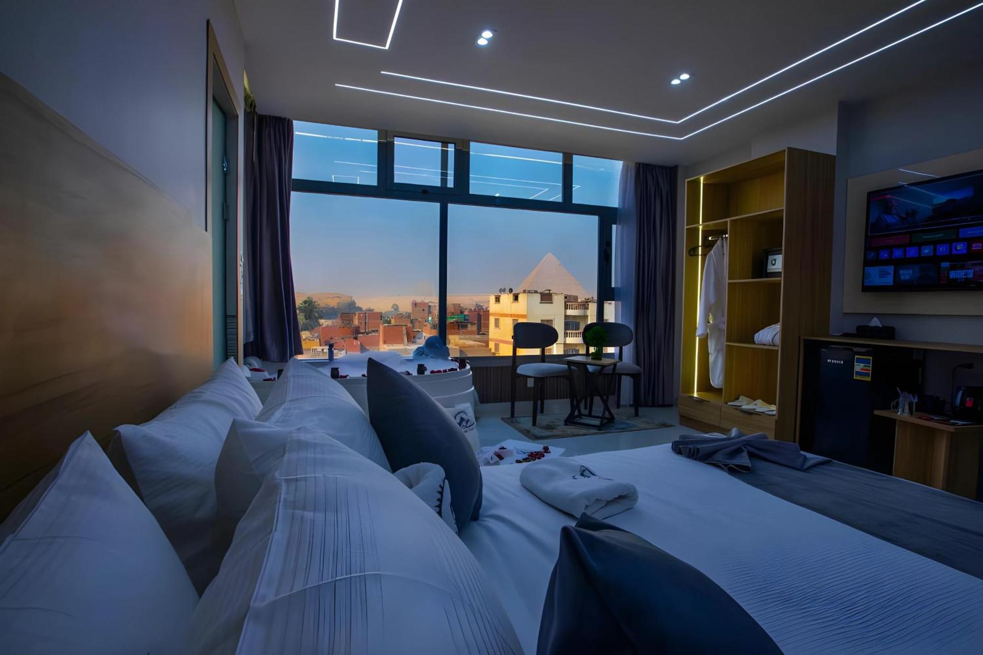 Legacy Middle Treasure Pyramids View Hotel 3*
