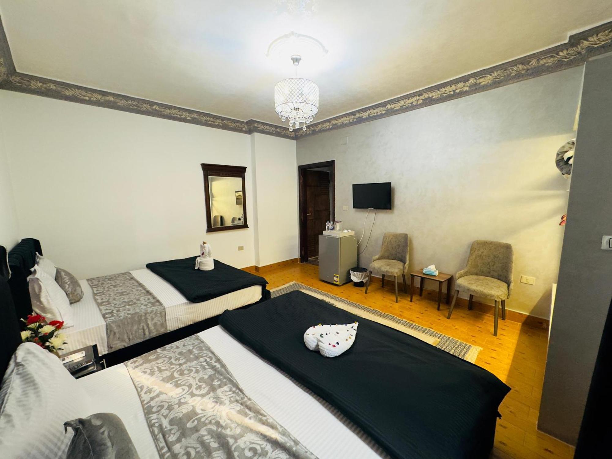 Yoya Pyramids Guest house