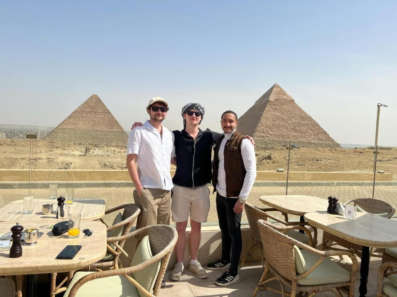 Hotel Pharaohs Pyramids Crypt Kairo