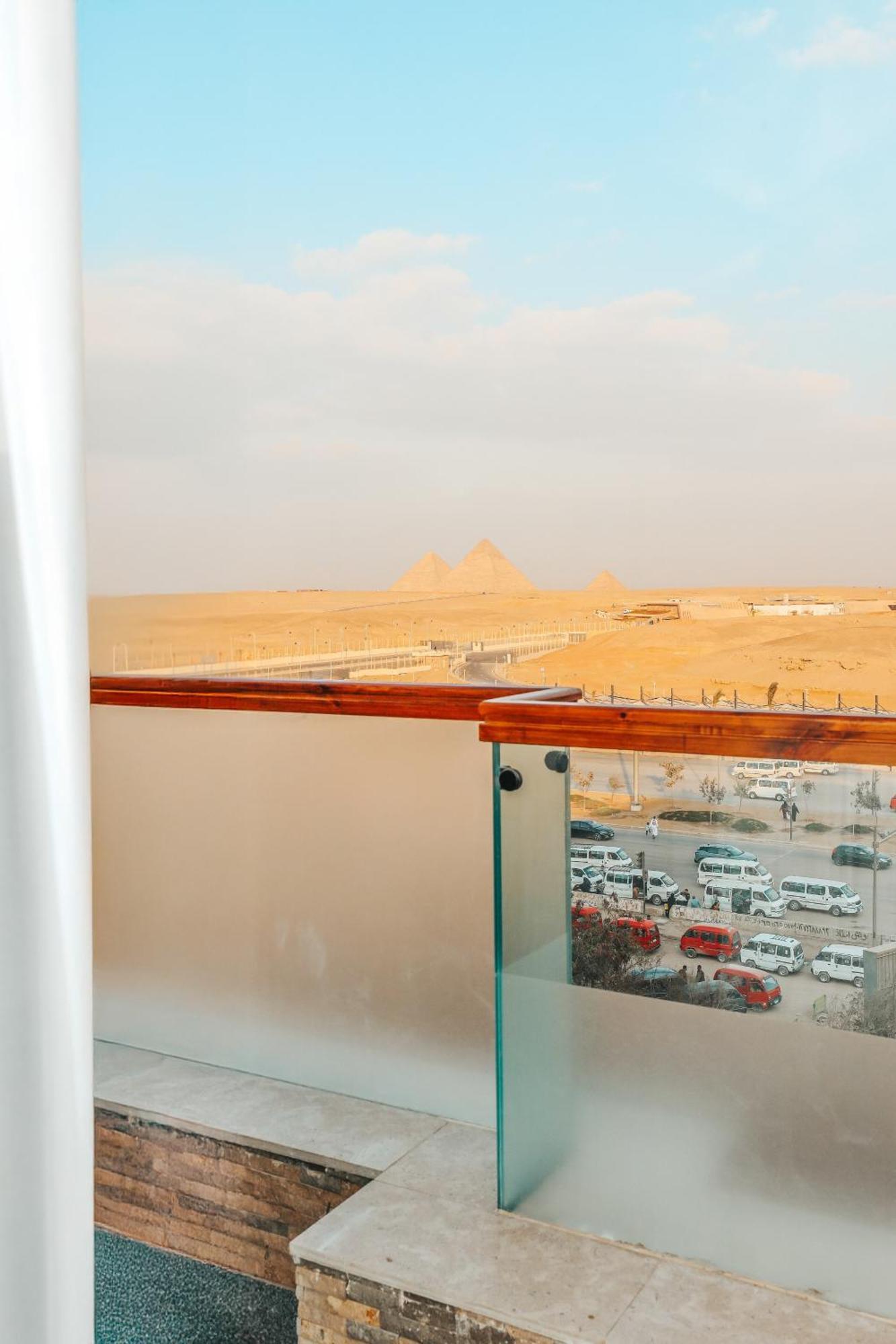 Sultan Pyramids View Hotel *