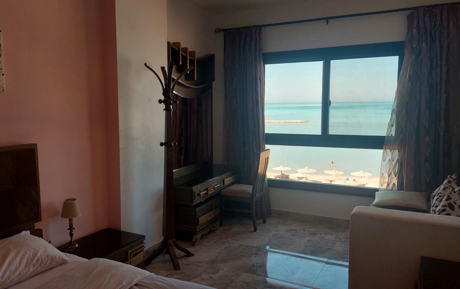 Aparthotel Seafront G311 *