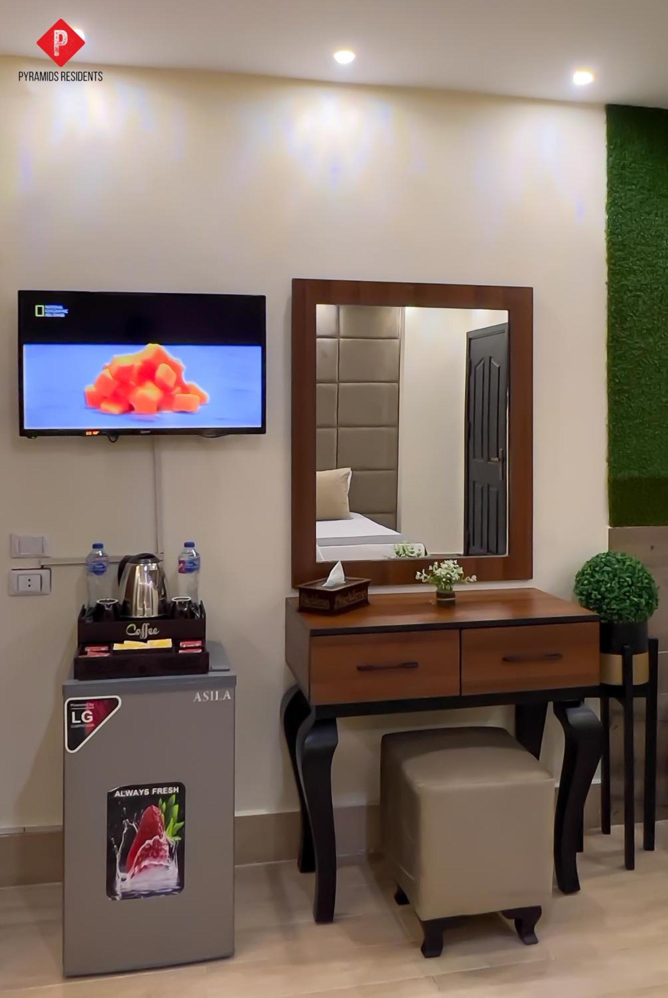 New Pyramids Residents Hostel Cairo