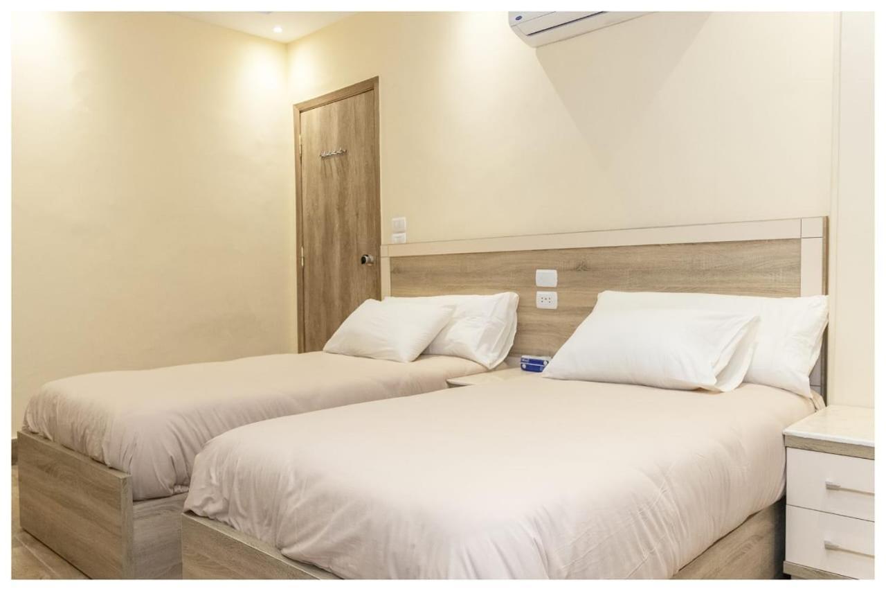 Hotel Hassan Pyramids *
