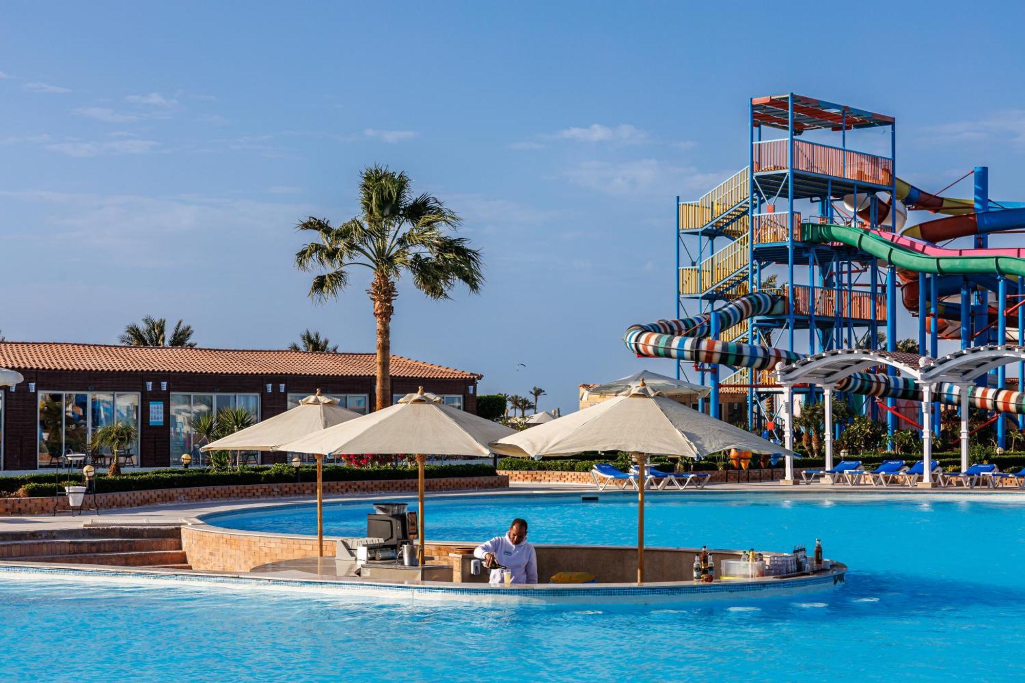 Complex Sunrise Alora Aqua Park 4*