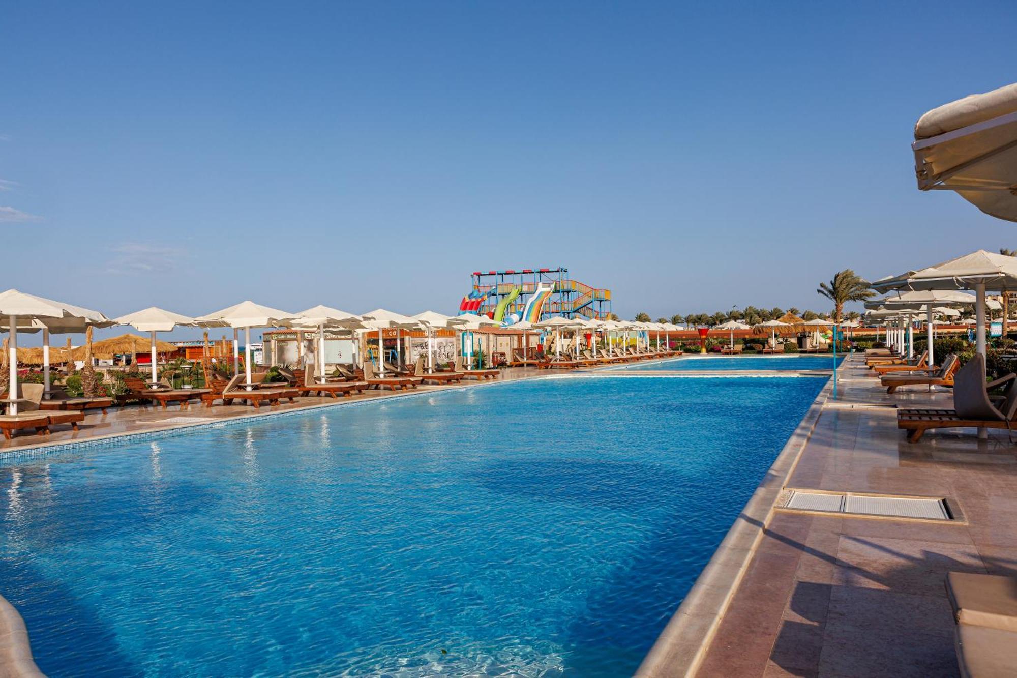 Sunrise Alora Aqua Park