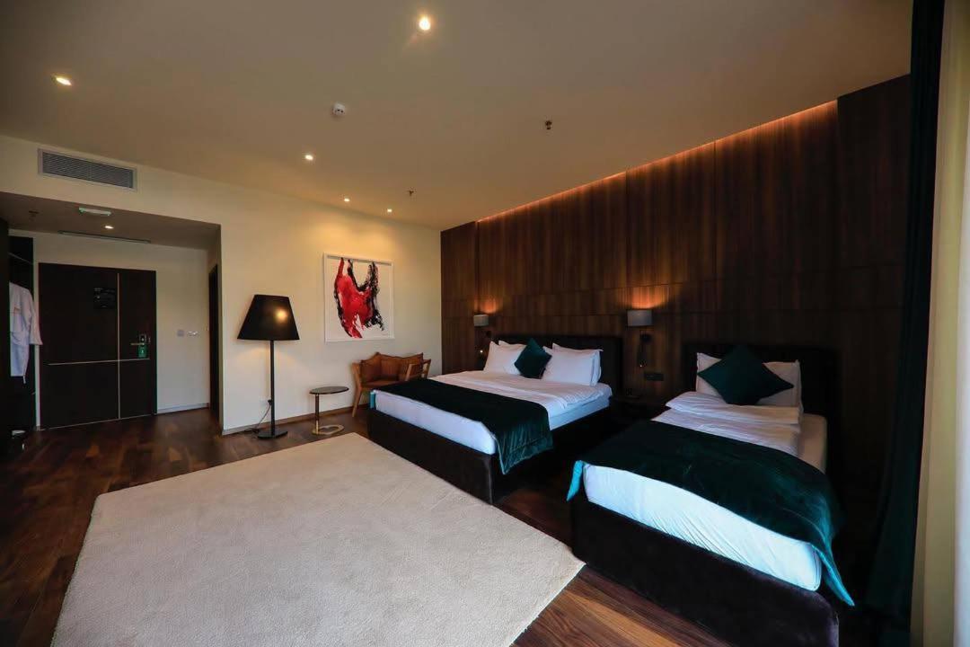 Moonlight Pyramids View Hotel 4*