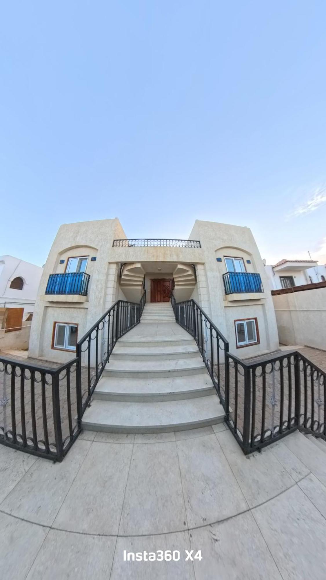 Luxury Seaview Apartament *
