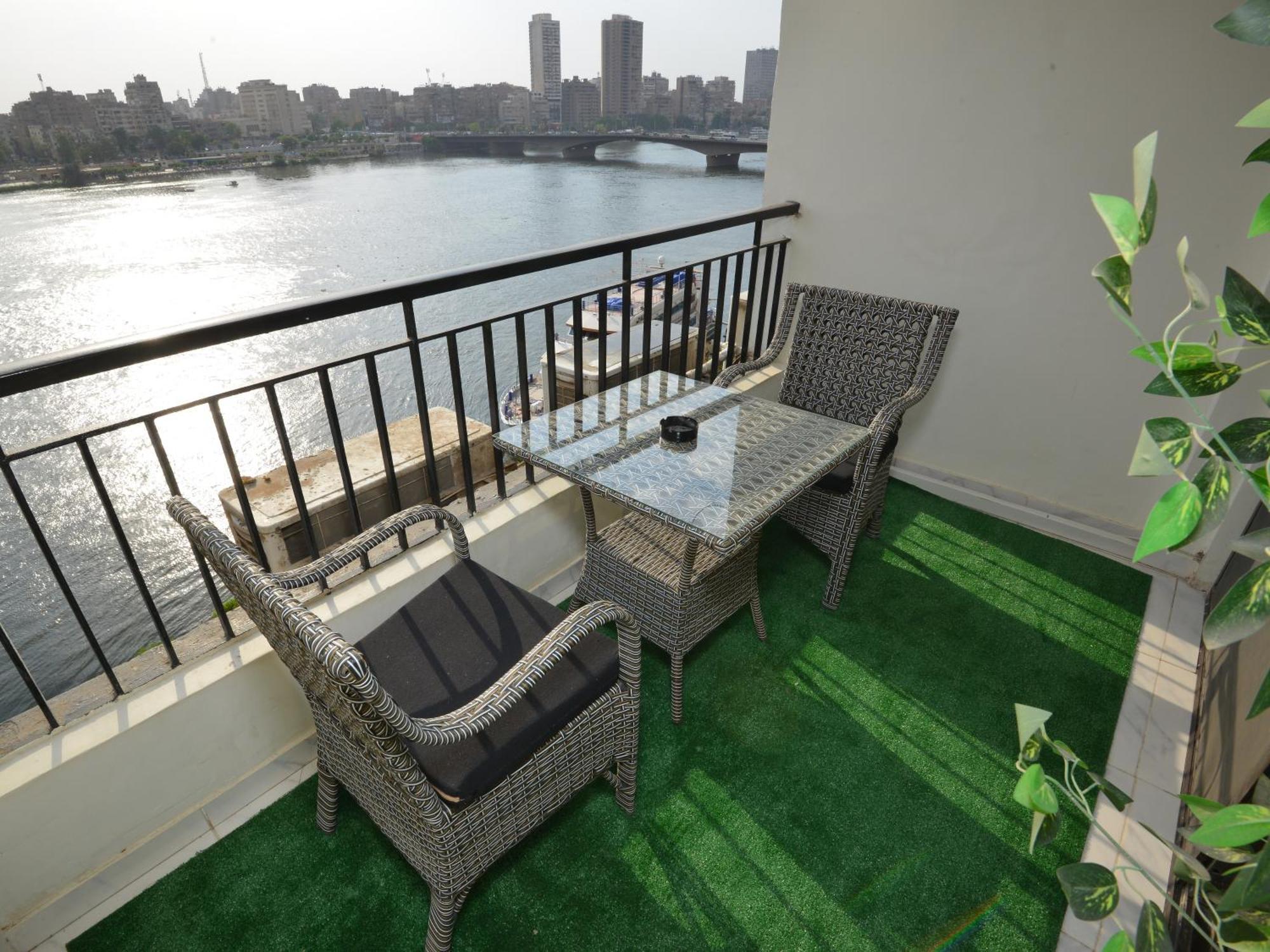 Nile Diamond Cairo