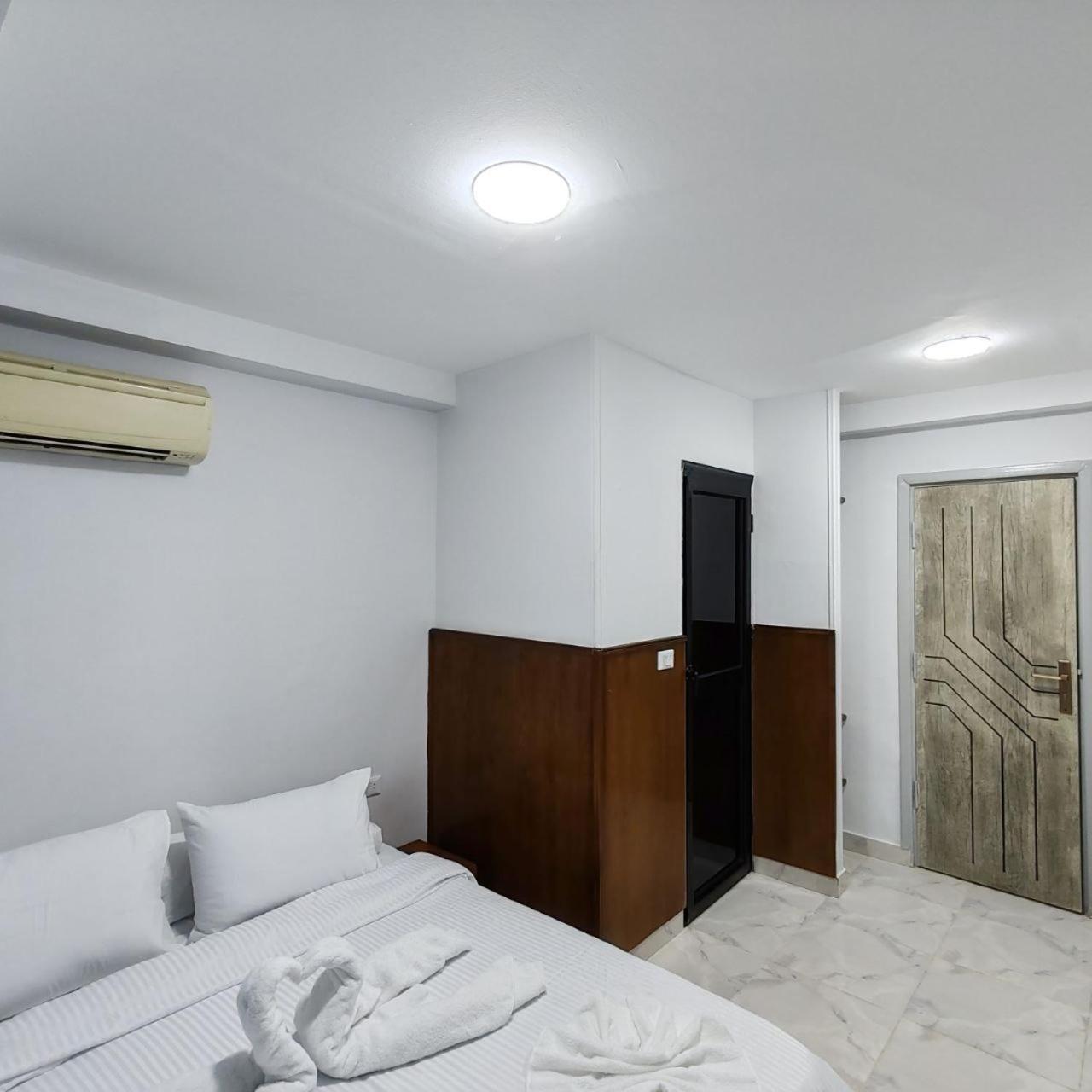 Hotel Del Ceilo 3*