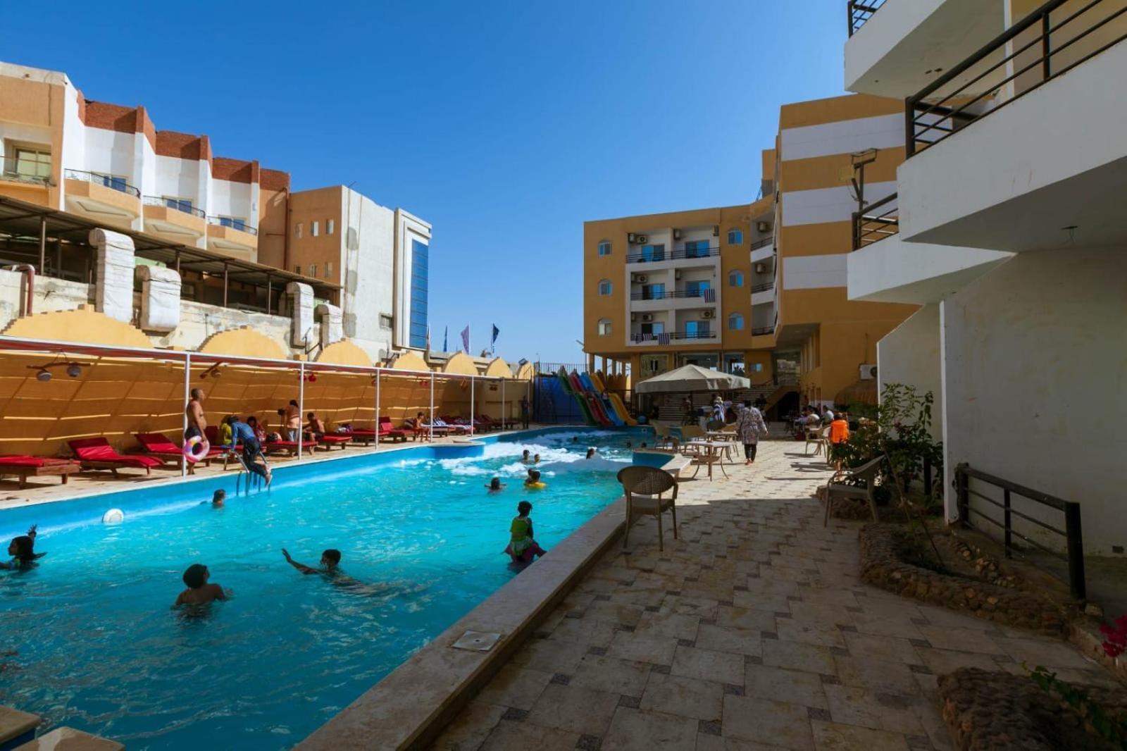 Fox House * Hurghada