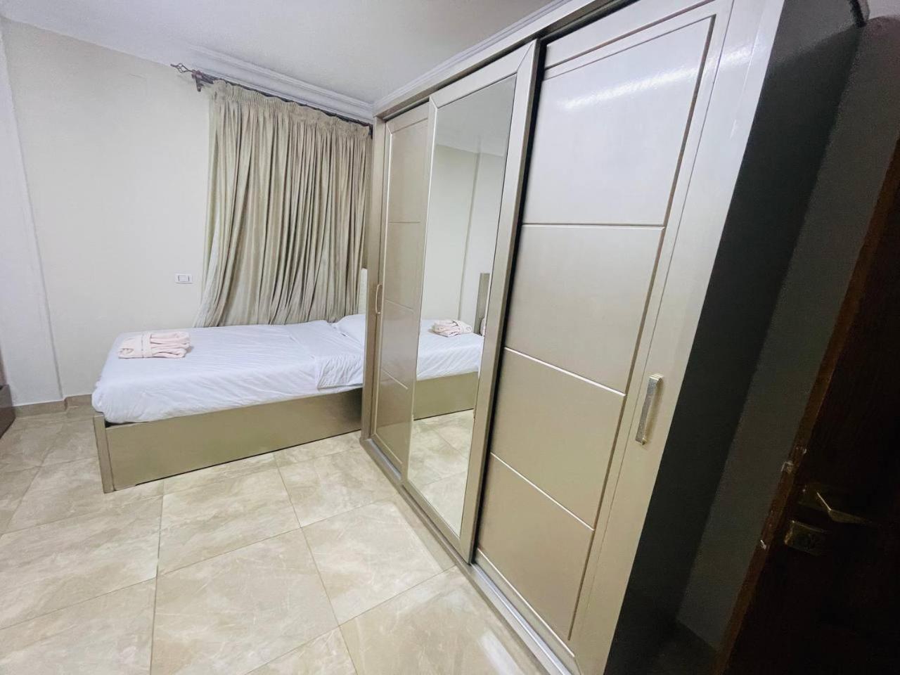 Apartment Crown With Fitness And Wellness