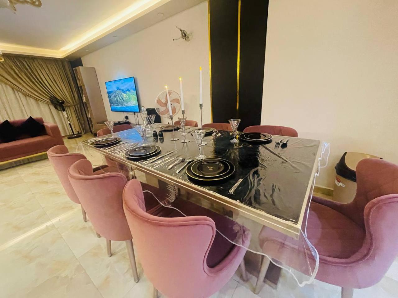 Apartment Crown With Fitness And Wellness