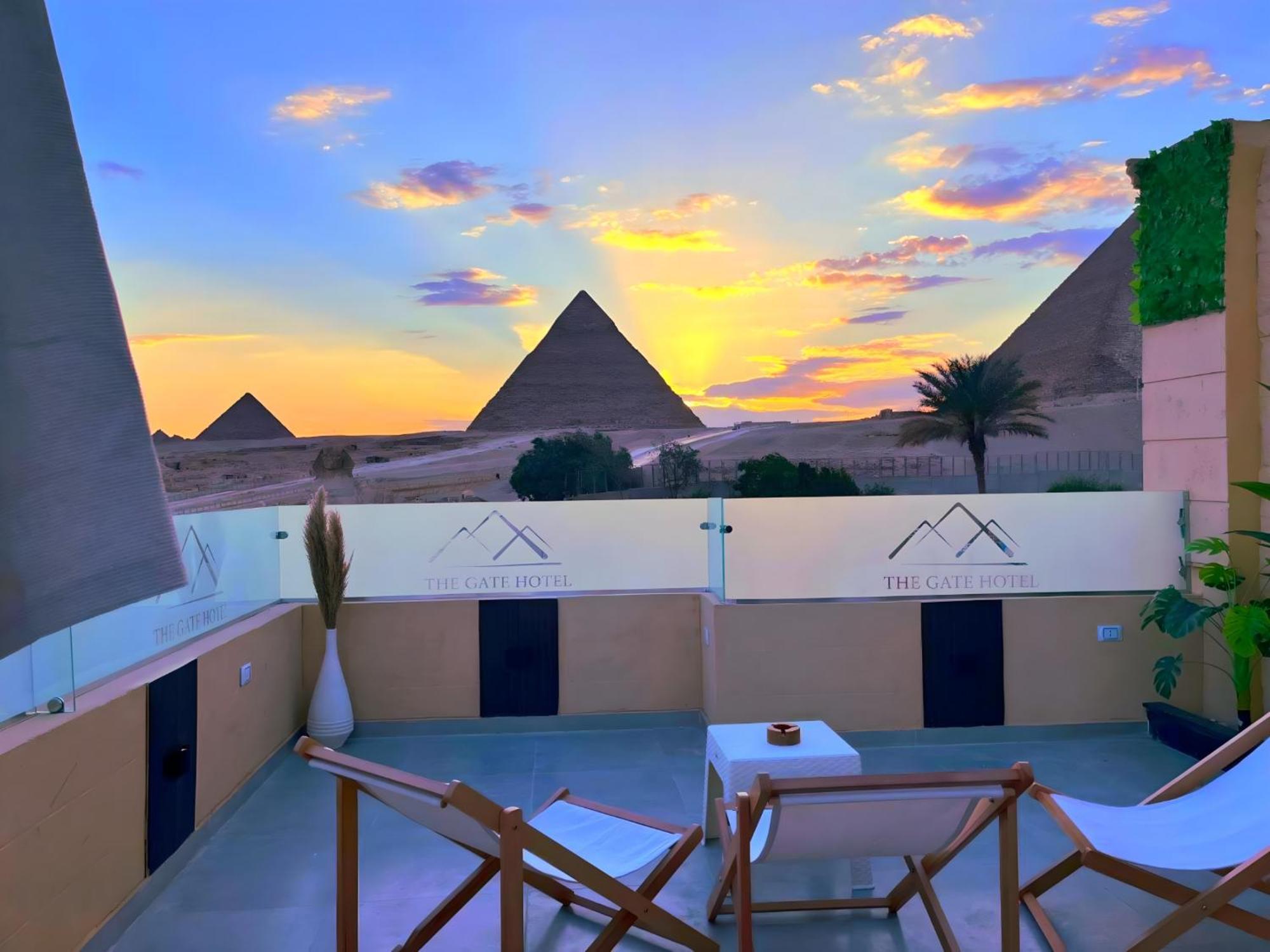 Pyramids & Sphinx Gate Front View Hotel 4*