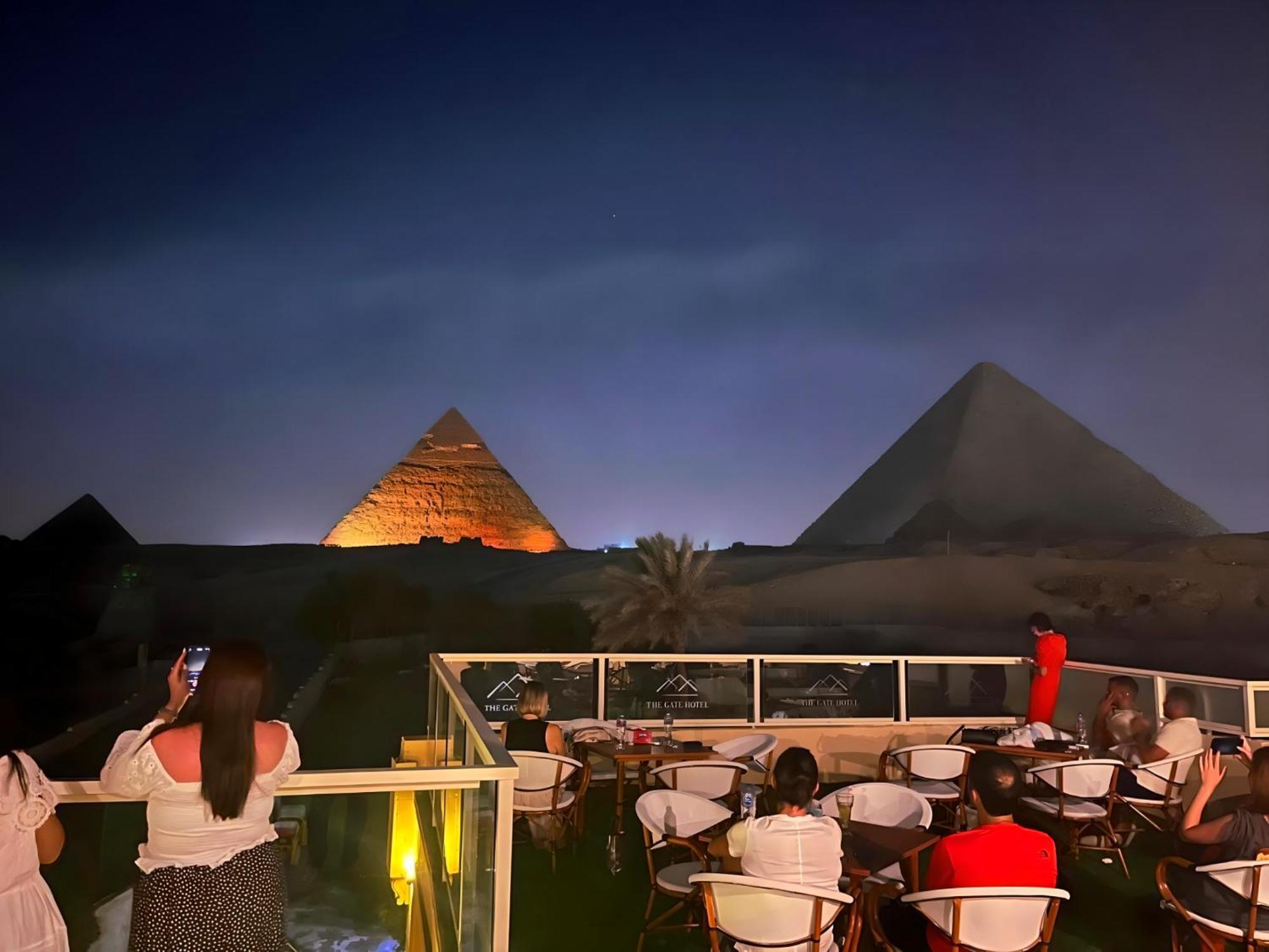 Pyramids & Sphinx Gate Front View 4*