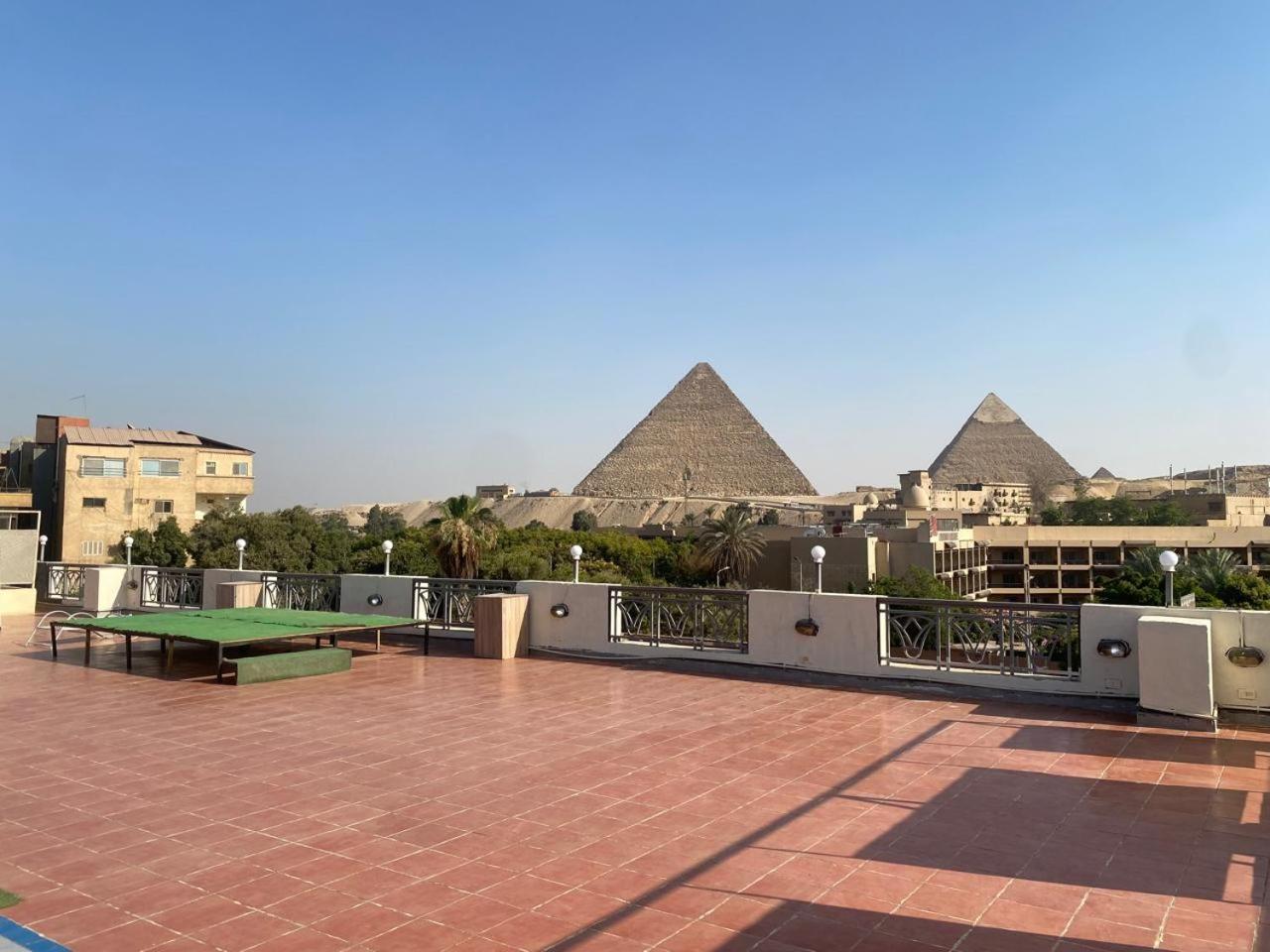 Pyramid View Inn *