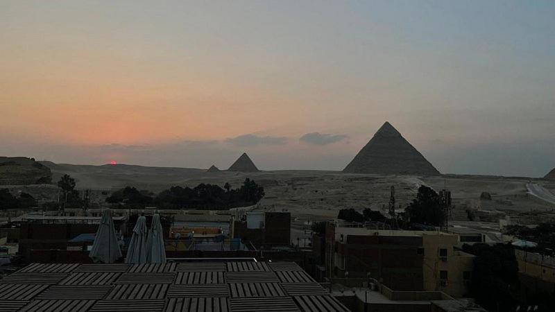 Pyramid View Inn *