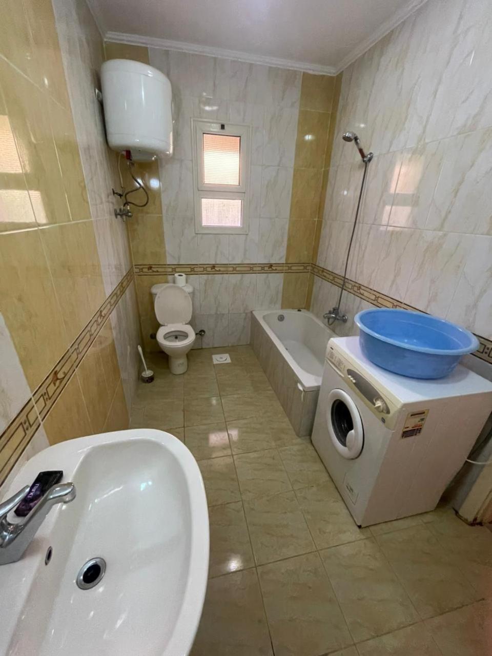 Comfortable In Karma With Private And Pools Family Only Or Female Apartament