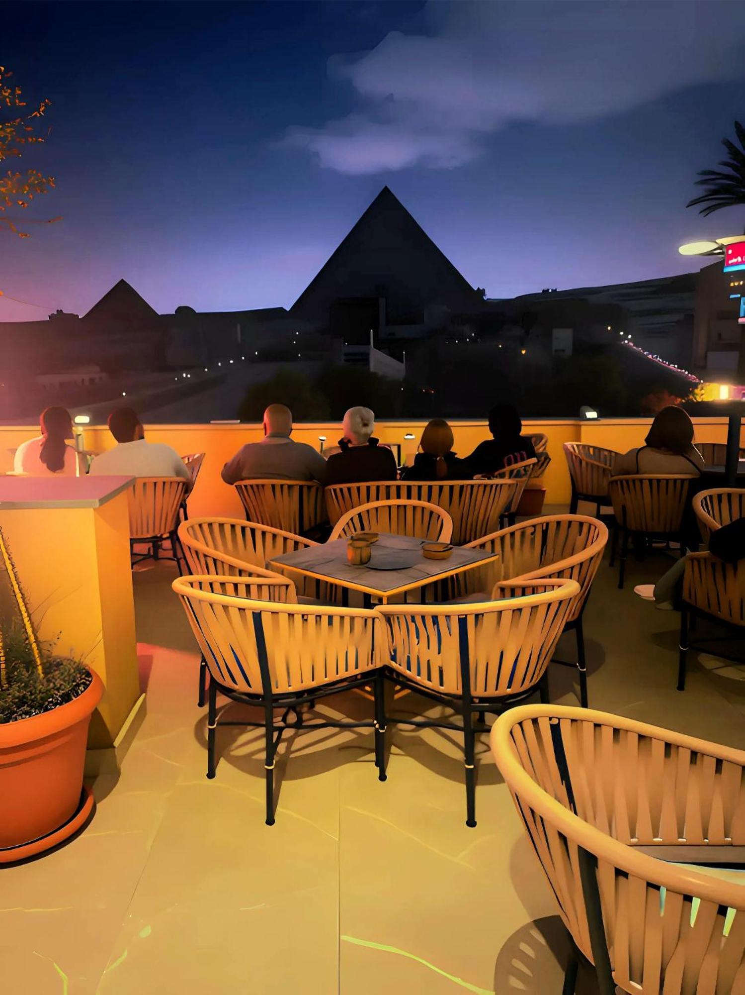 Pyramids & Sphinx Gate Front View 4* Cairo