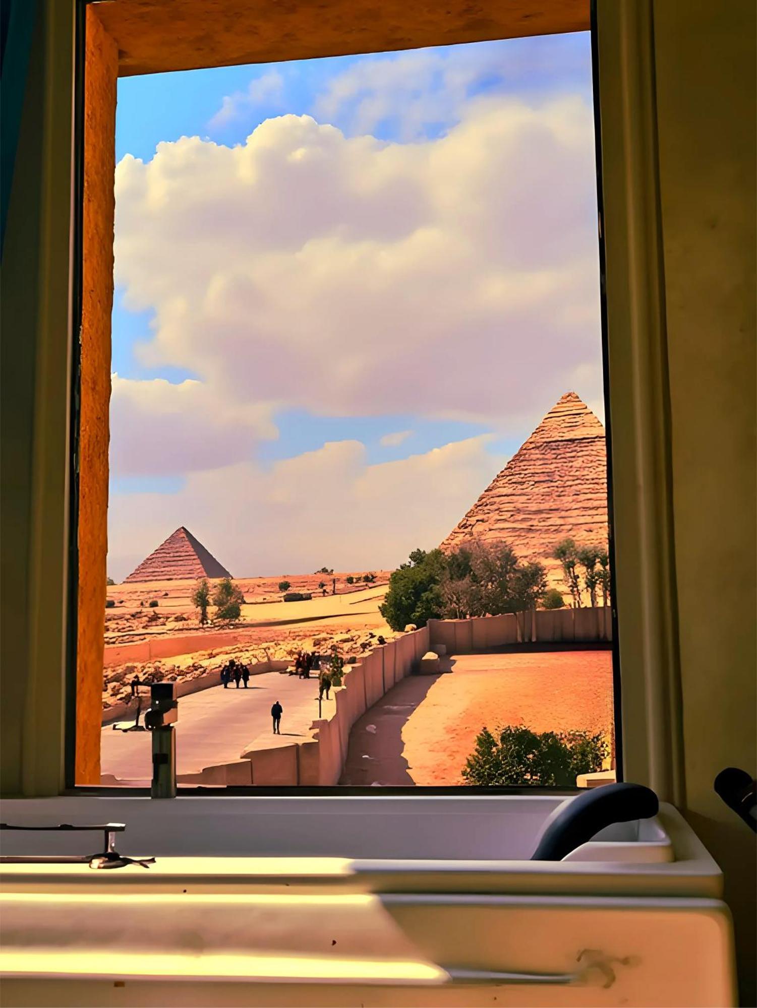 Hotel Pyramids & Sphinx Gate Front View