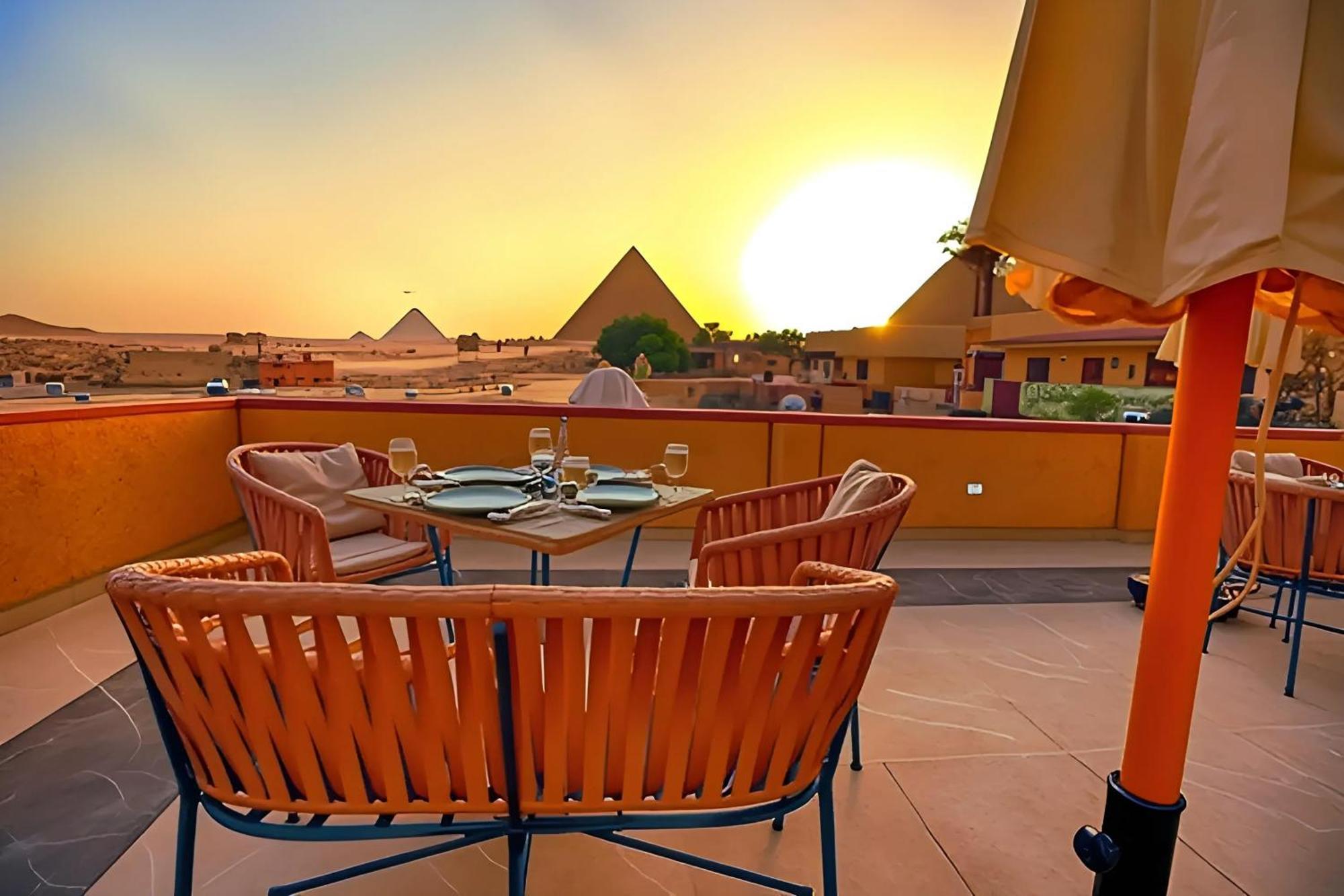 Hotel Pyramids & Sphinx Gate Front View