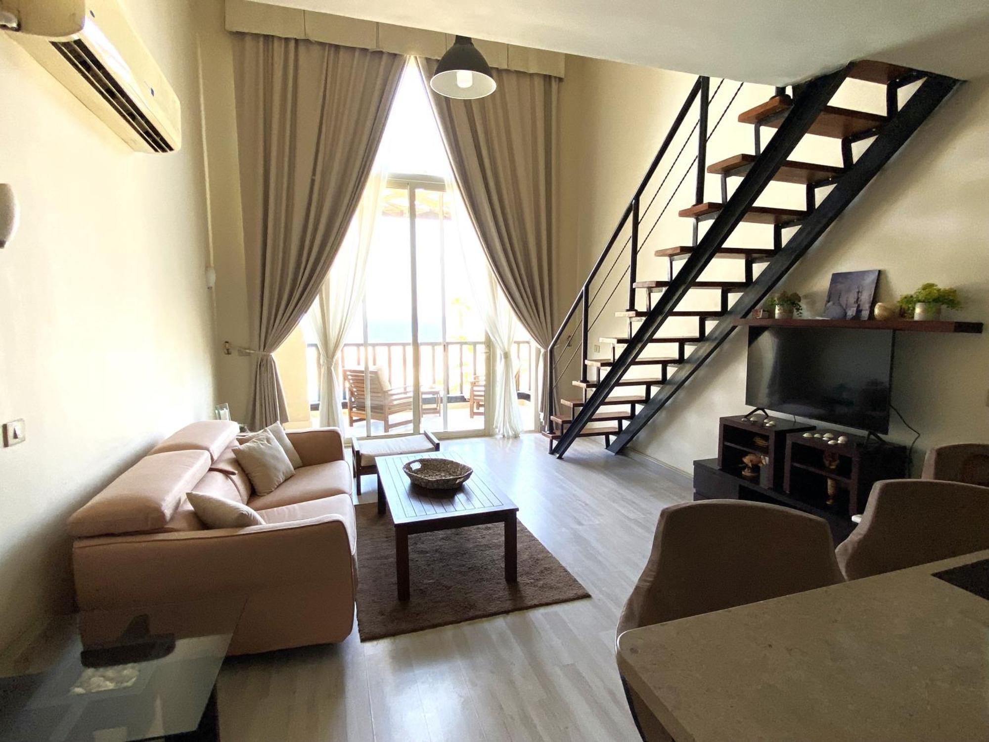 Designer Loft Mit Grandiosem Meerblick Am Roten Apartment