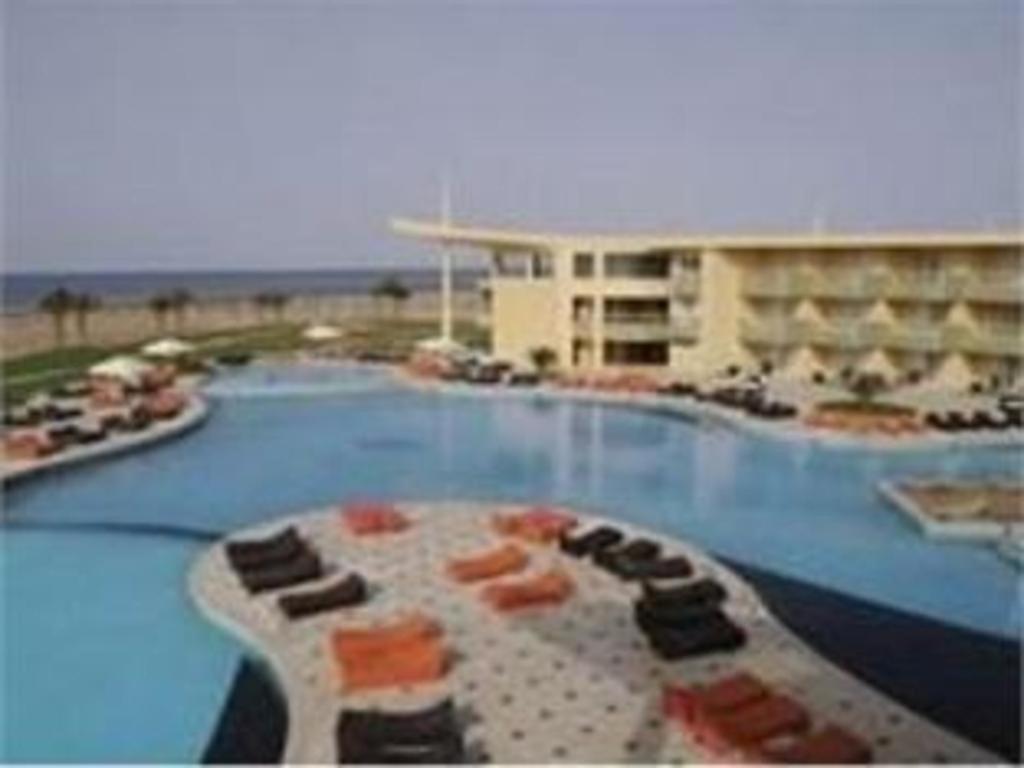 Tiran Hotel