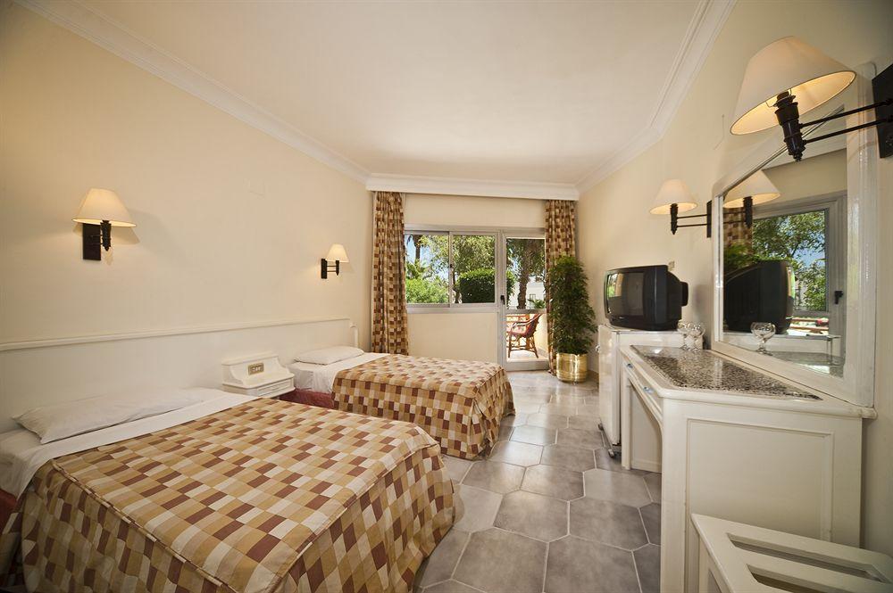 Smartline Colour Beach Resort