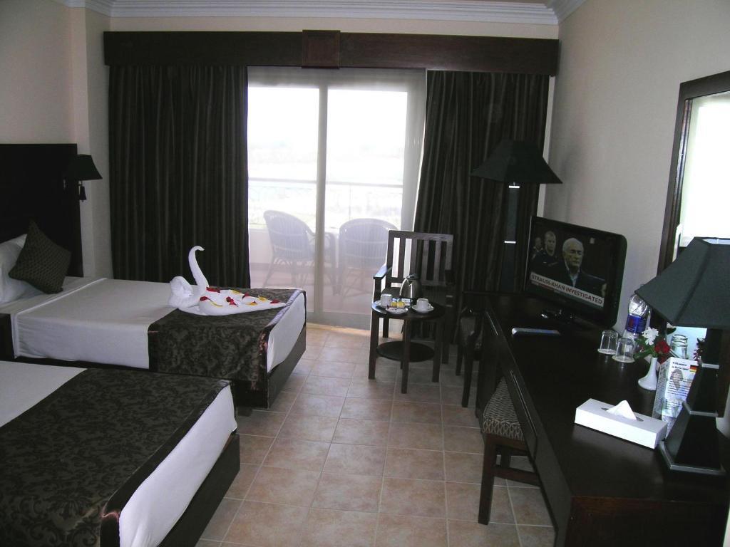 Royal Brayka Abu Dabab