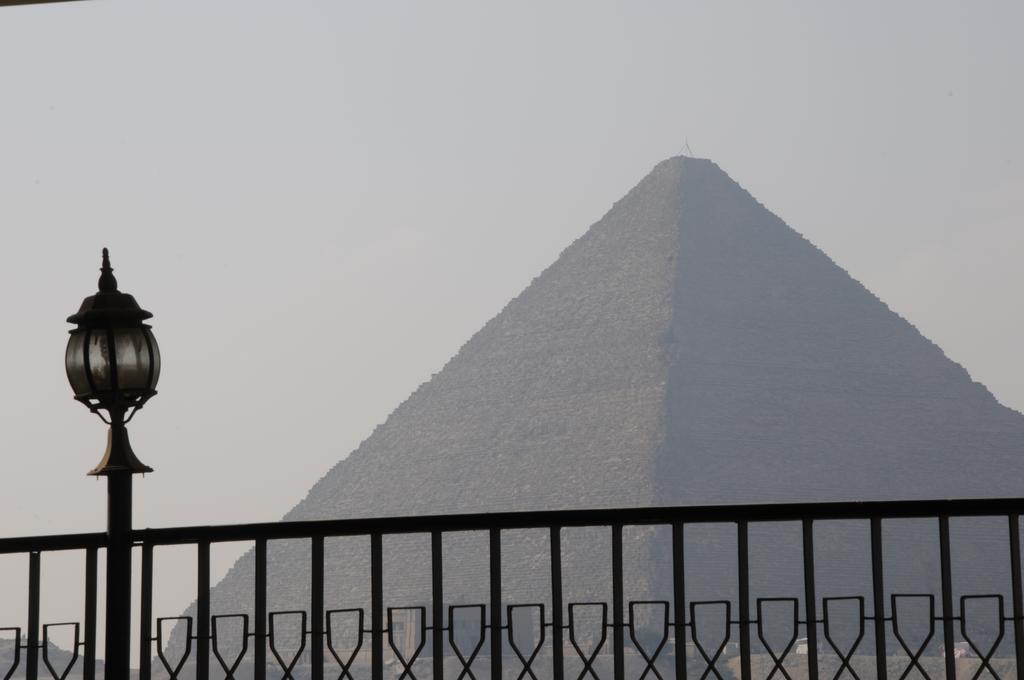 Hotel Tiba Pyramids