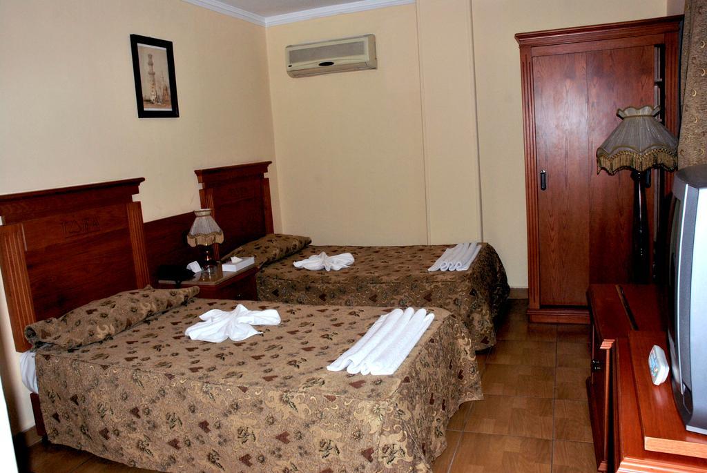 Hotel Tiba Pyramids