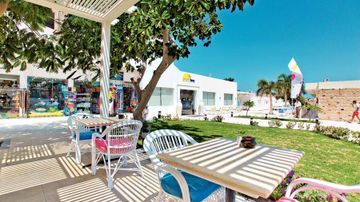 Smartline Colour Beach Resort 4*
