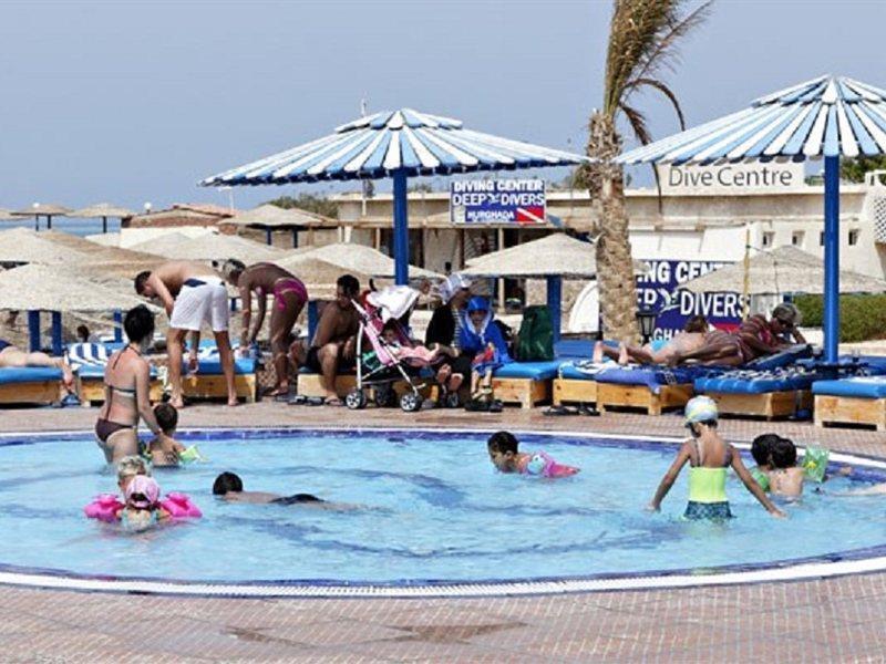 Resort Empire Beach Aqua Park Hurghada