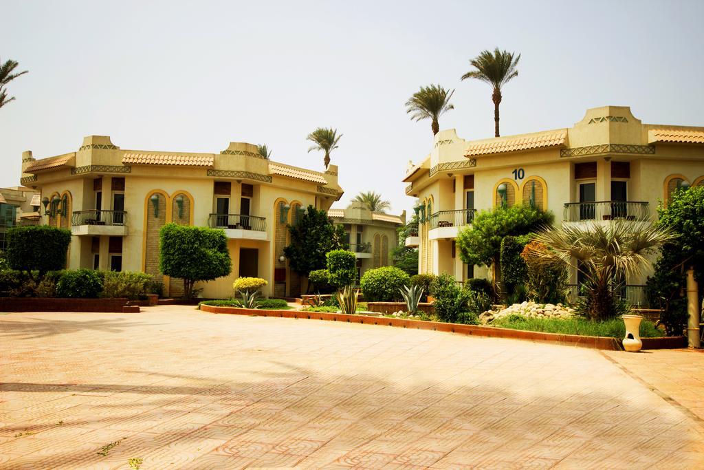Cataract Pyramids 4* Kafret el-Gabal