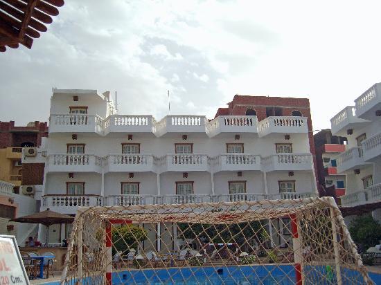 Zak Royal Wings Hotel 2*