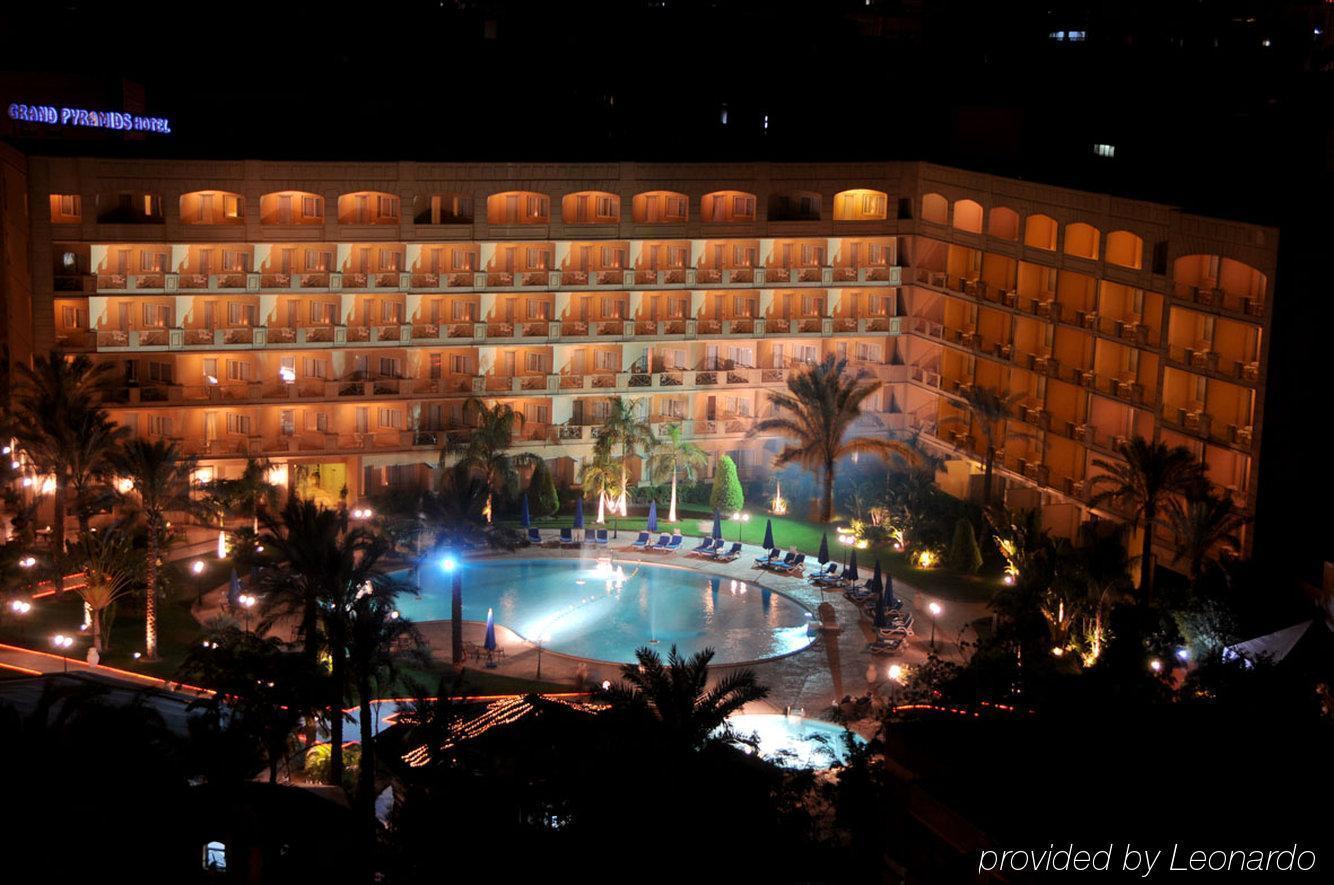 Grand Pyramids 4* Giza