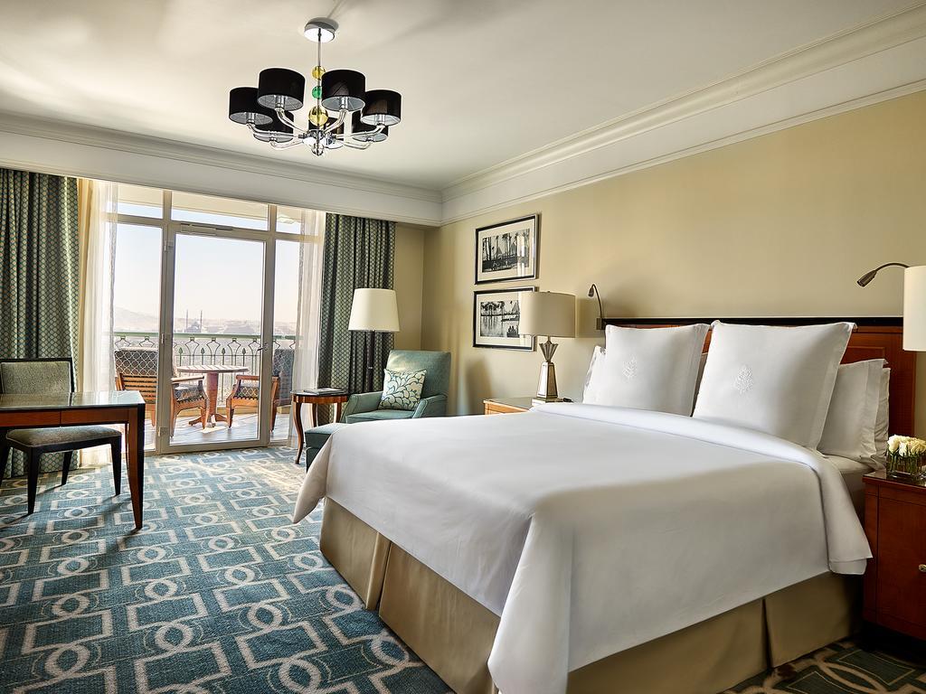 Four Seasons At Nile Plaza