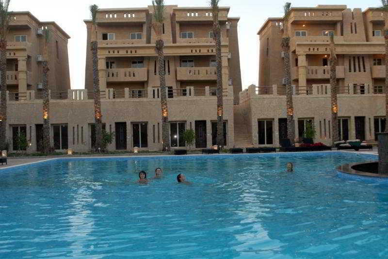 Complex El Hayat