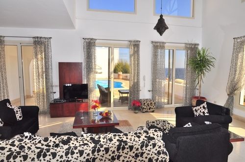 Carlton Luxury Resort 3*