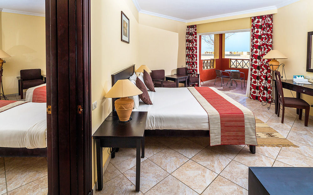 Royal Tulip Hotel 5*