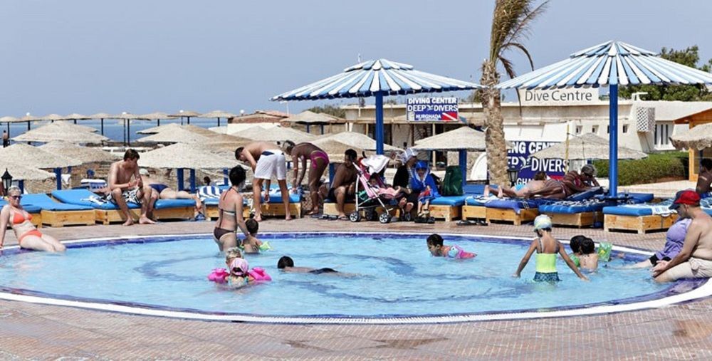 Empire Beach Aqua Park Resort 3*