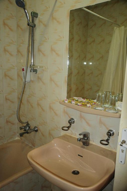 Al Mashrabiya Beach Hotel 3*