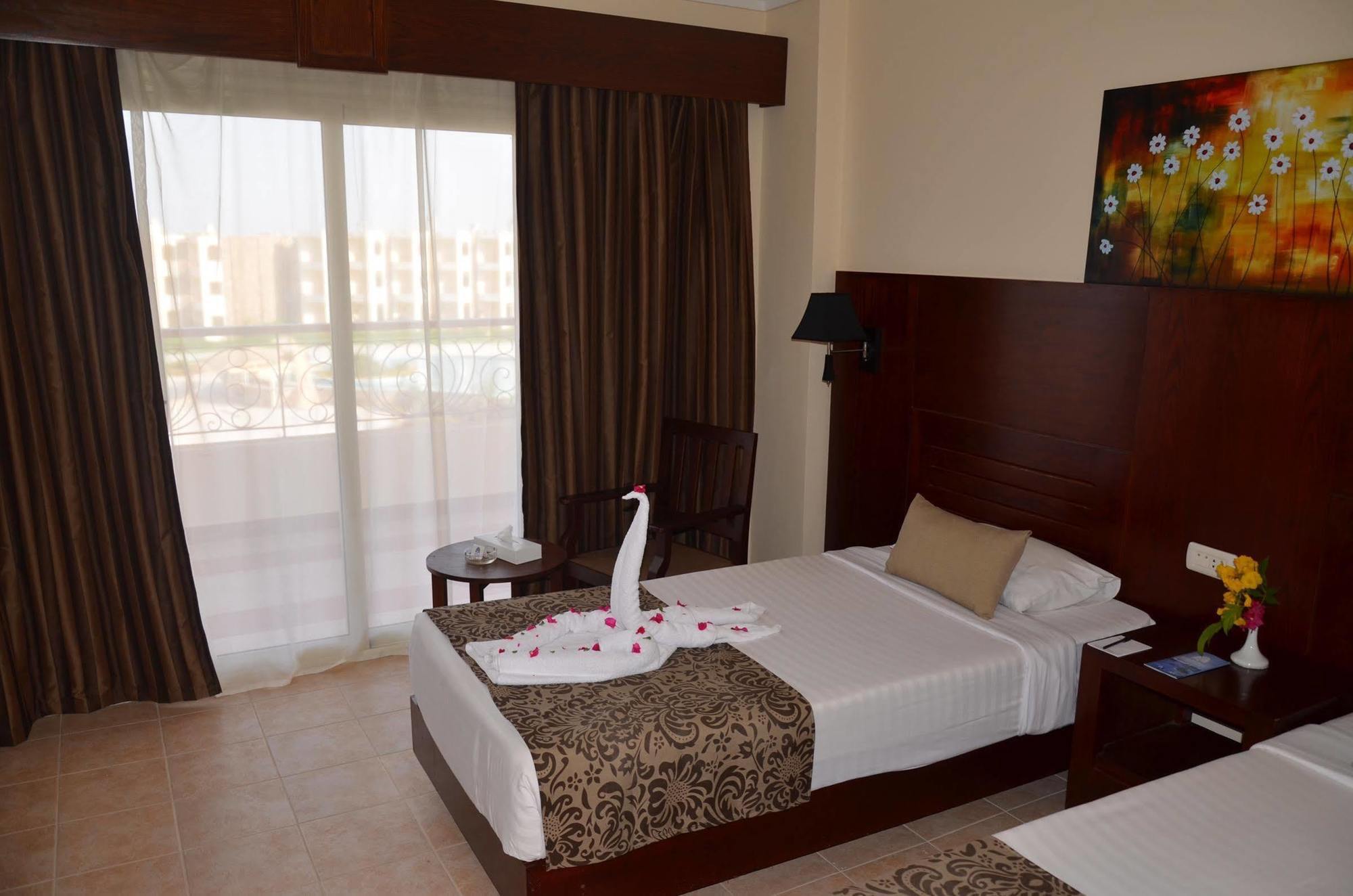 Royal Brayka Abu Dabab